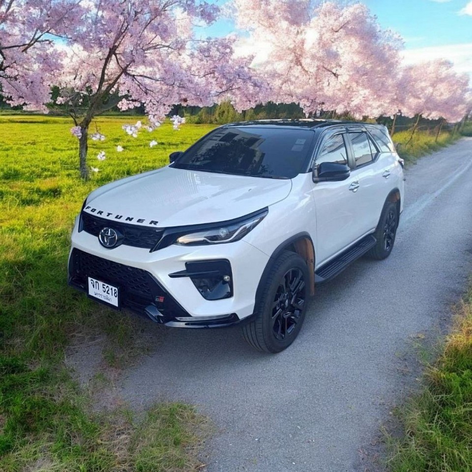 all new fortuner leader